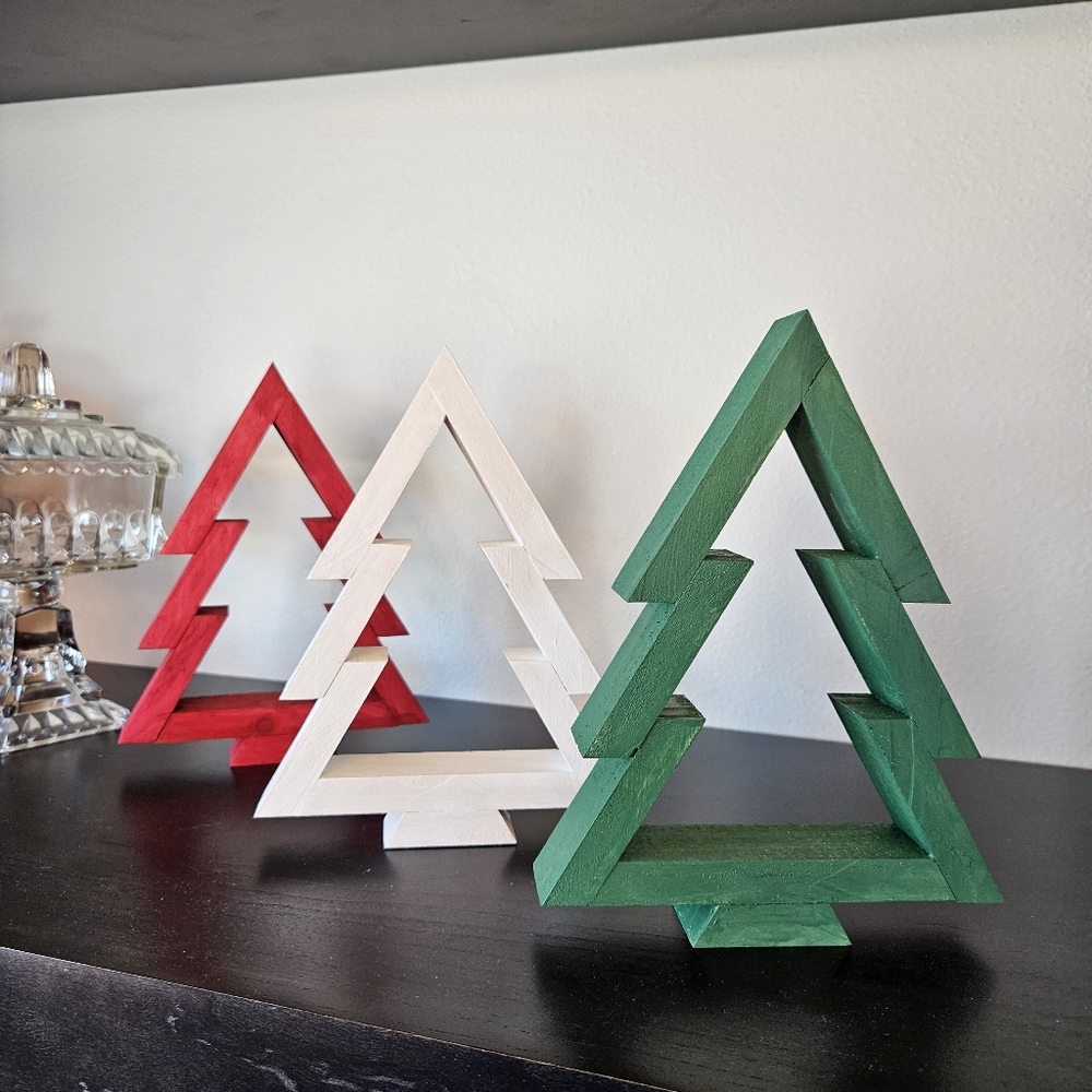 Handcrafted Festive Wooden Christmas Tree Set In Red Green and White - Picture 4 of 5